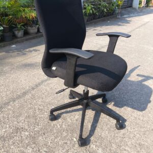 Kursi kantor bekas berkualitas